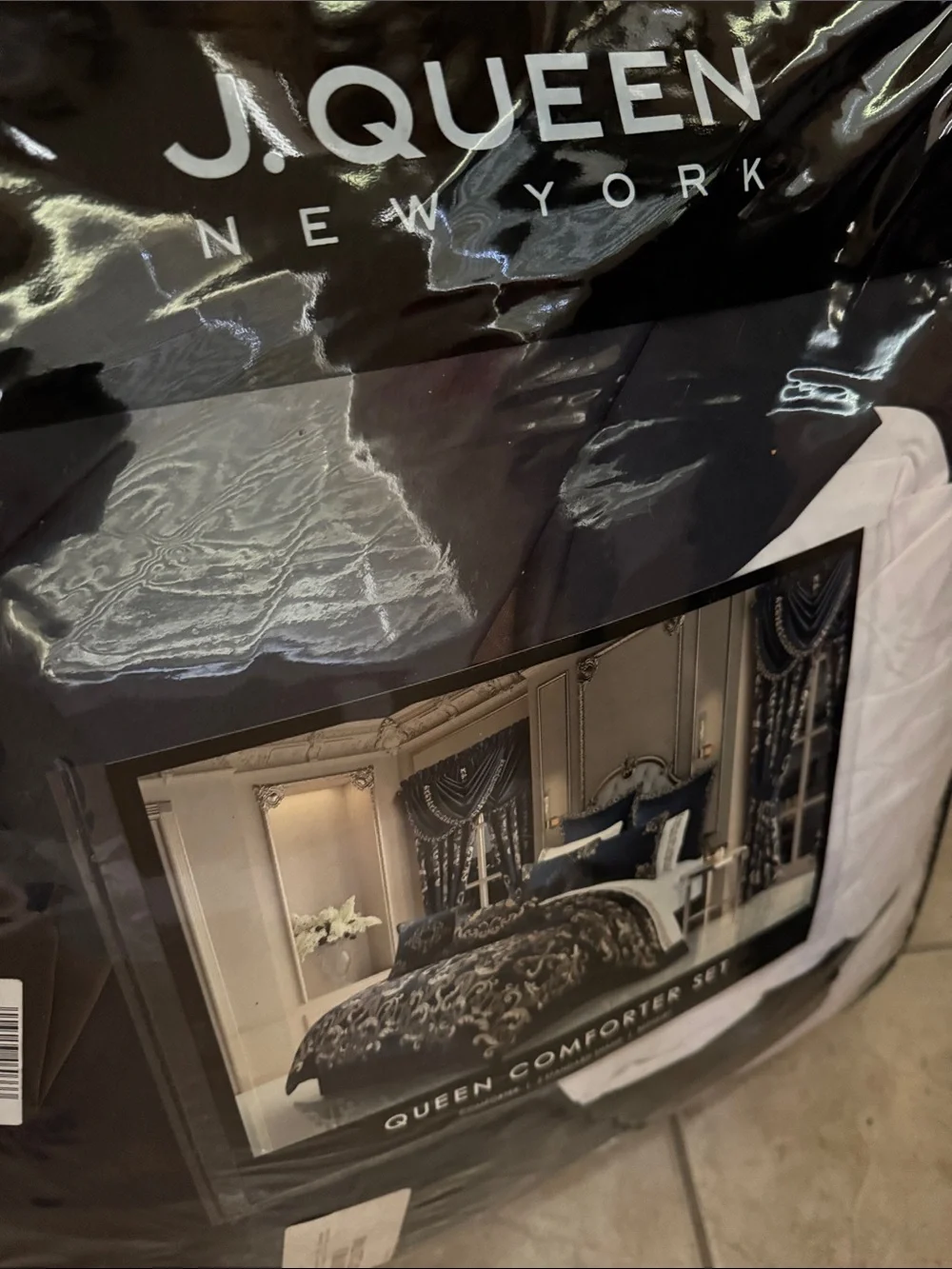 J.Queen New York elegant queen comforter set in navy blue with gold 😍